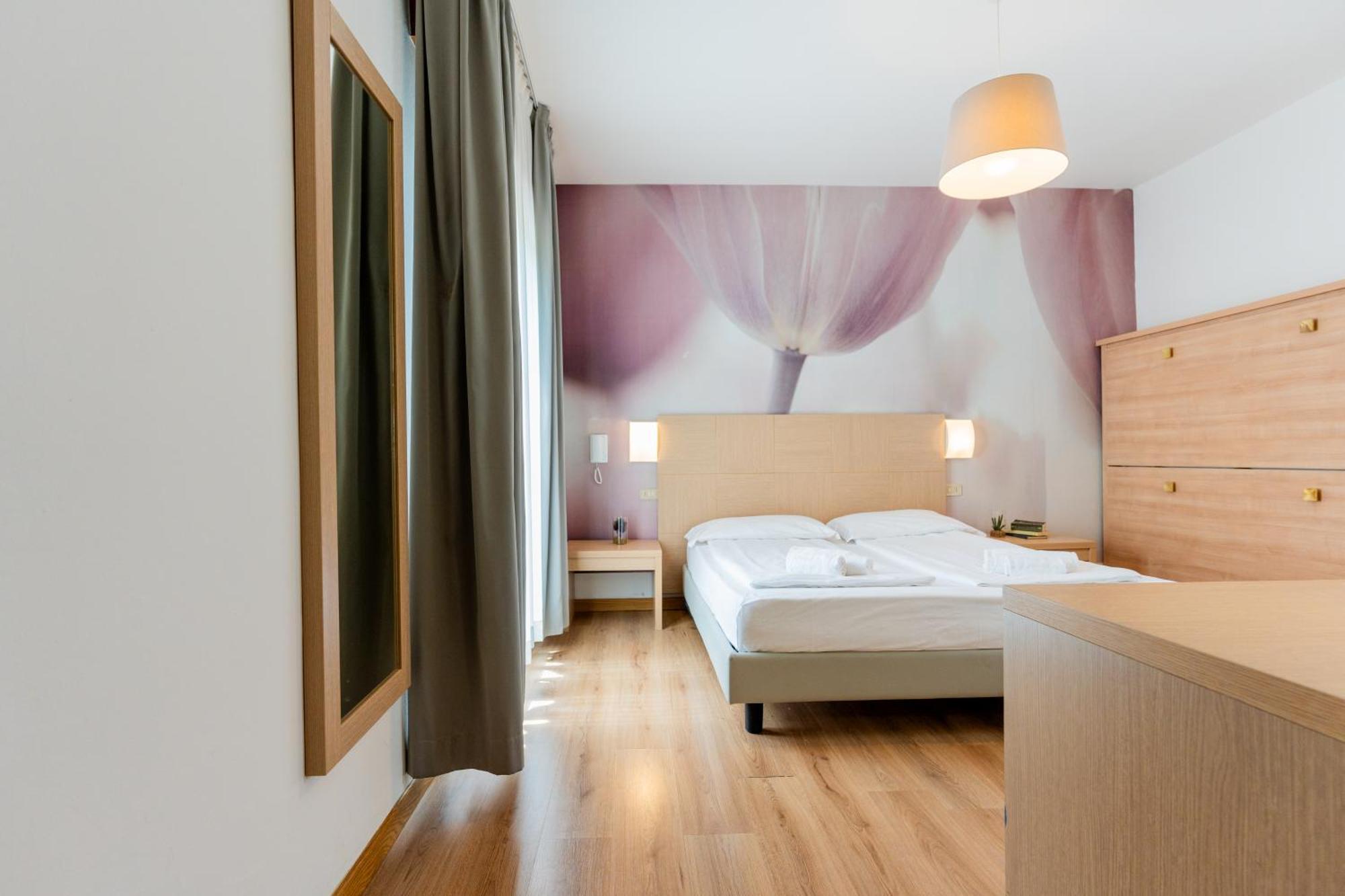 Hotel Regina Caorle Exterior photo